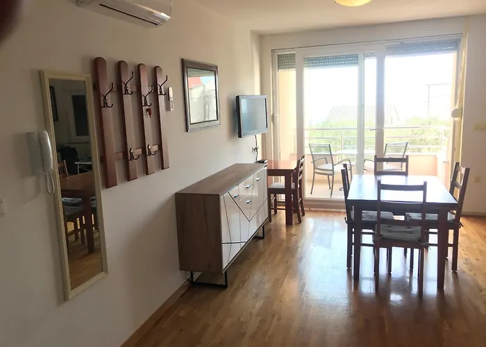 Gala Apartment *