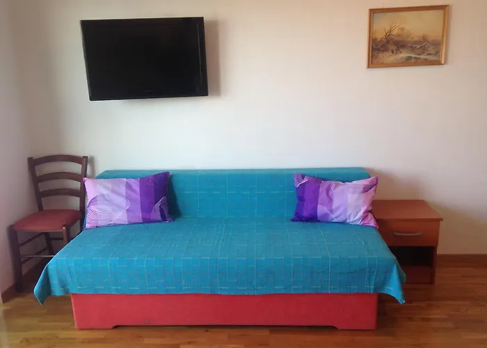 Gala Omis