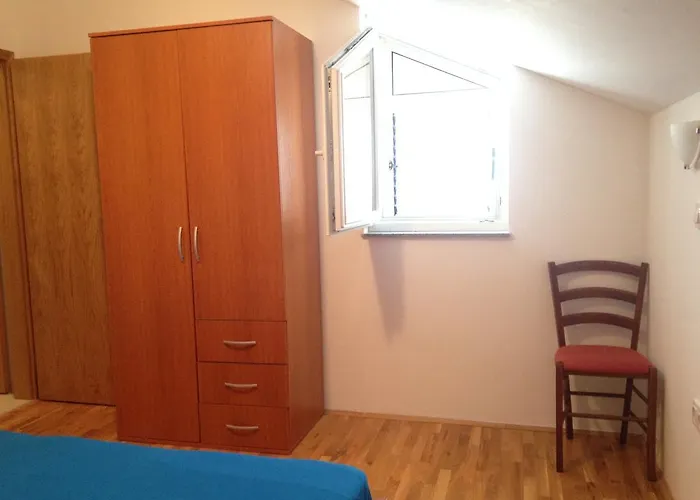 Gala Lägenhet Omiš